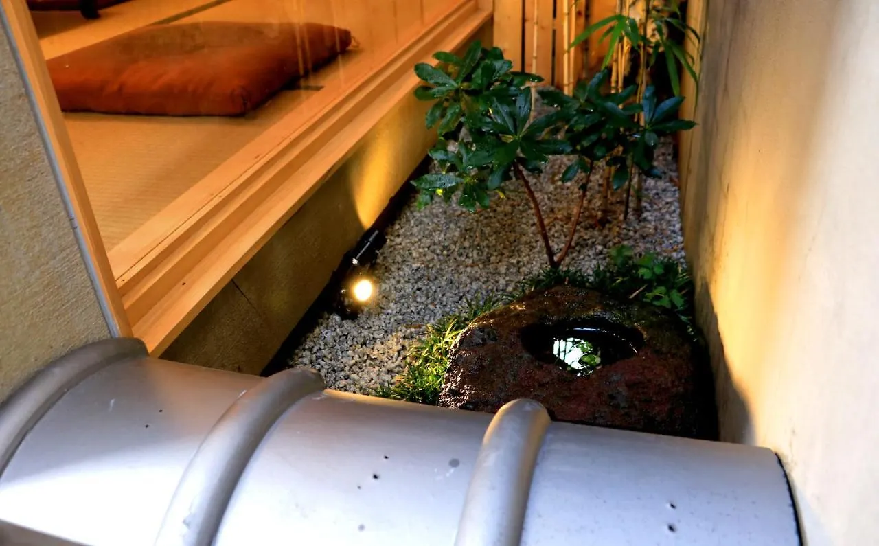 Hotel Traveling Bridge Nijojo Kyōto