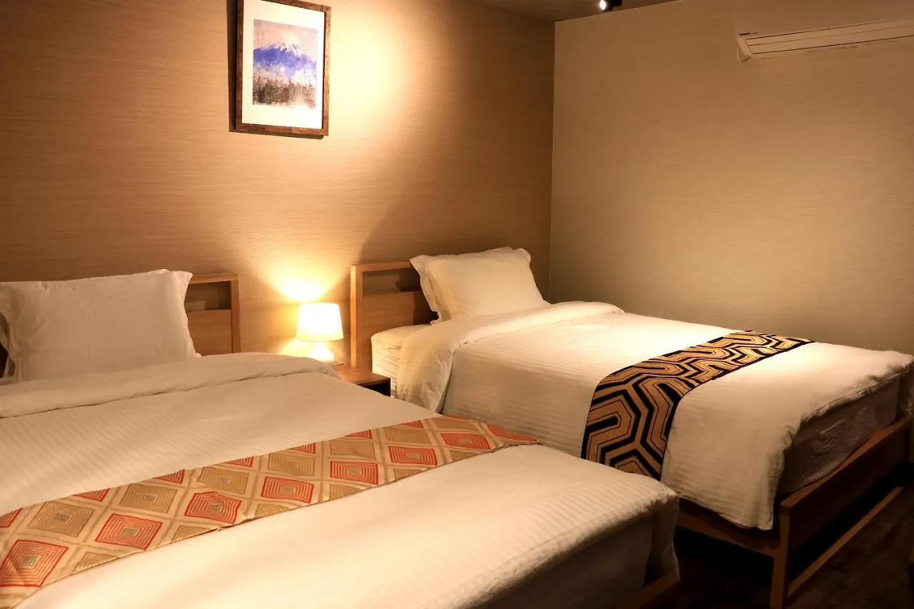Hotel Traveling Bridge Nijojo Kyoto